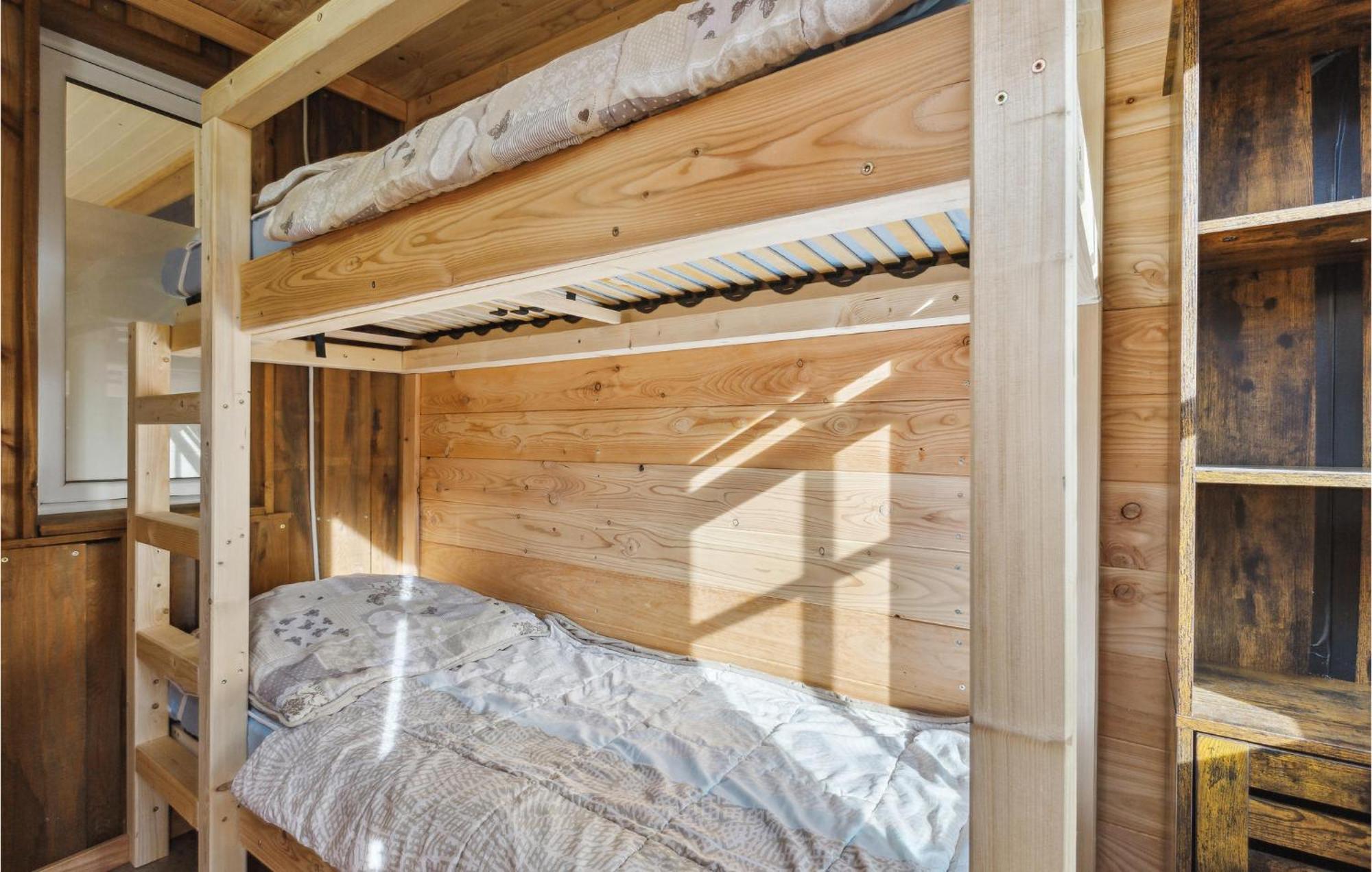 Nice Home In Zeulenroda-Triebes With Sauna Екстериор снимка