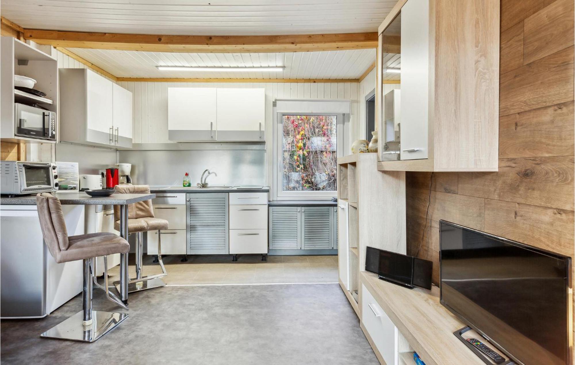 Nice Home In Zeulenroda-Triebes With Sauna Екстериор снимка